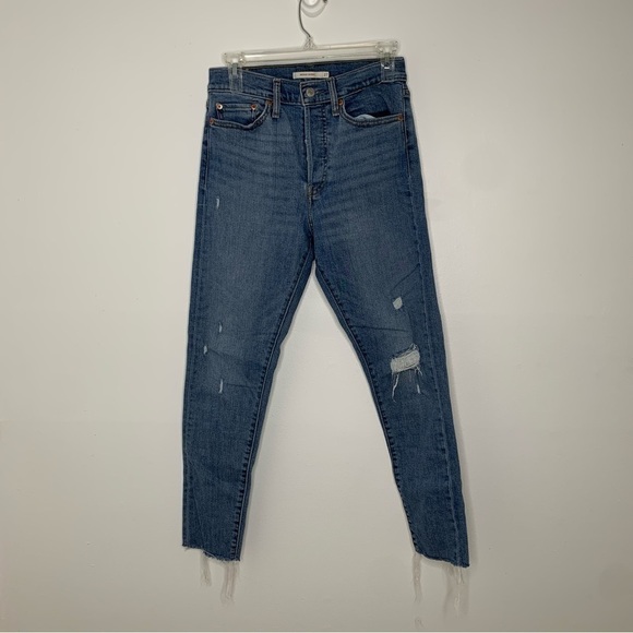 Levi’s medium wash high rise button fly wedgie skinny distressed jeans - Picture 1 of 9